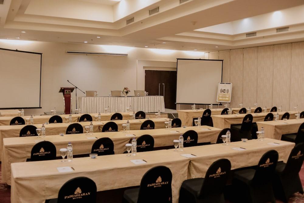 Padjadjaran Hotel بوكور المظهر الخارجي الصورة