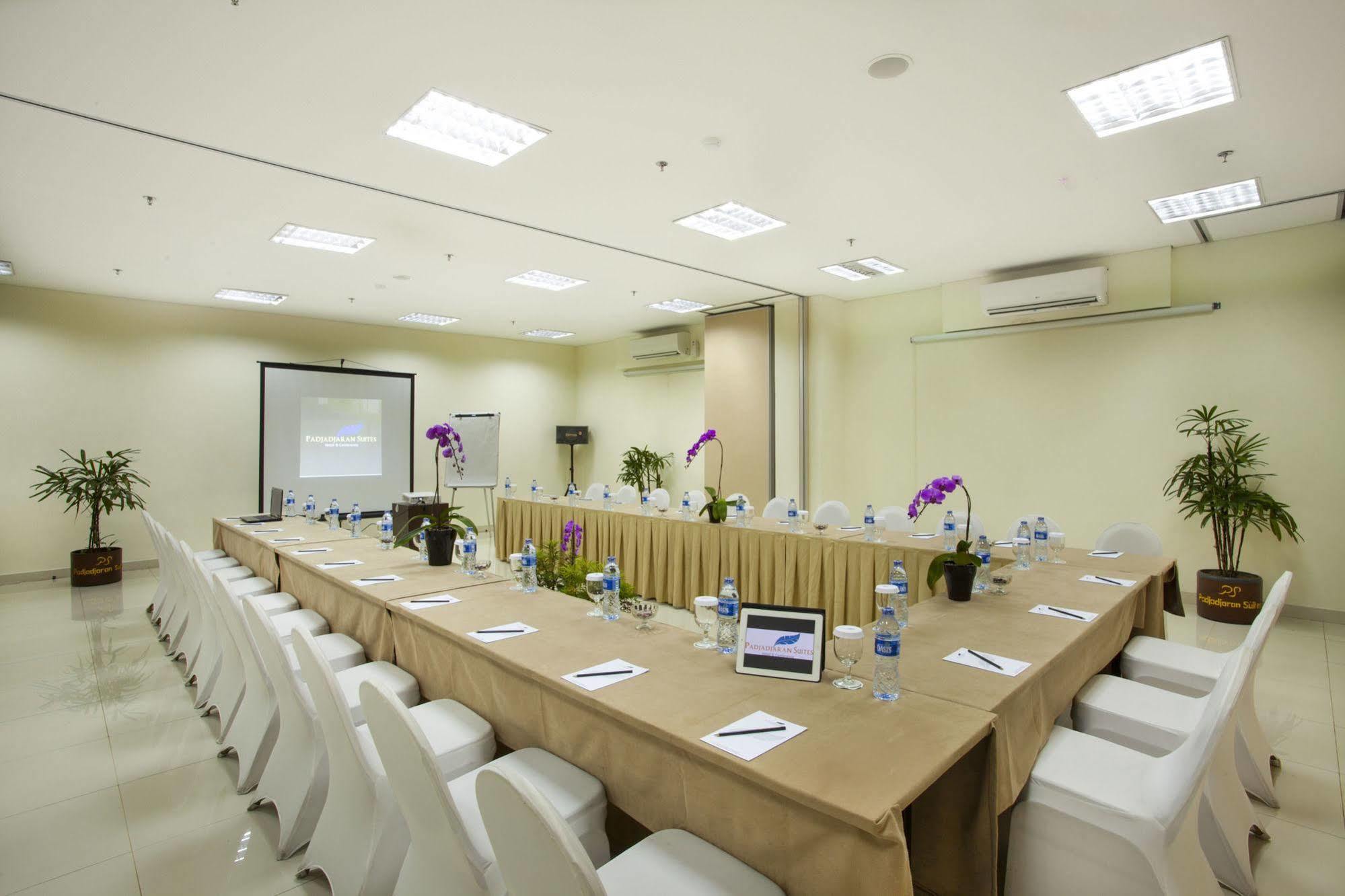 Padjadjaran Hotel بوكور المظهر الخارجي الصورة